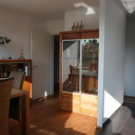 Апартаменты Elegant Furnished In For Long Кёльн